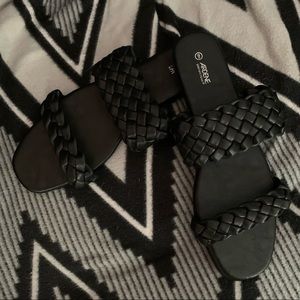 Brand new | Black braided sandals